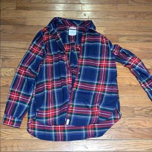 American Eagle shirt.